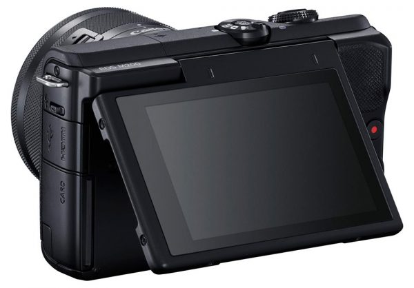 EOS M200 with LD opened up